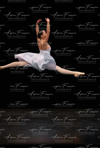 Produit bc-danse-2026 — 190-205 — Pierrot-3Q6A0232 Image